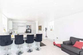 The White House - Lux Southbourne beach 3 bed stay